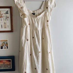 wild fable medium white/beige dress with flowers